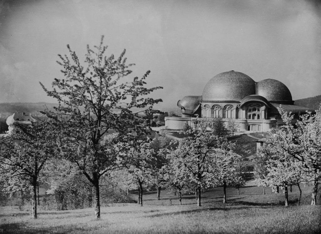 het eerste Goetheanum - zuidkant